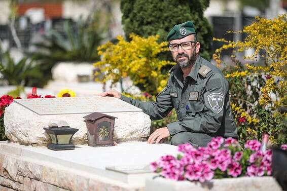 רס"ב ביטון. "נלחמתי על חייו, אך זה לא הספיק"